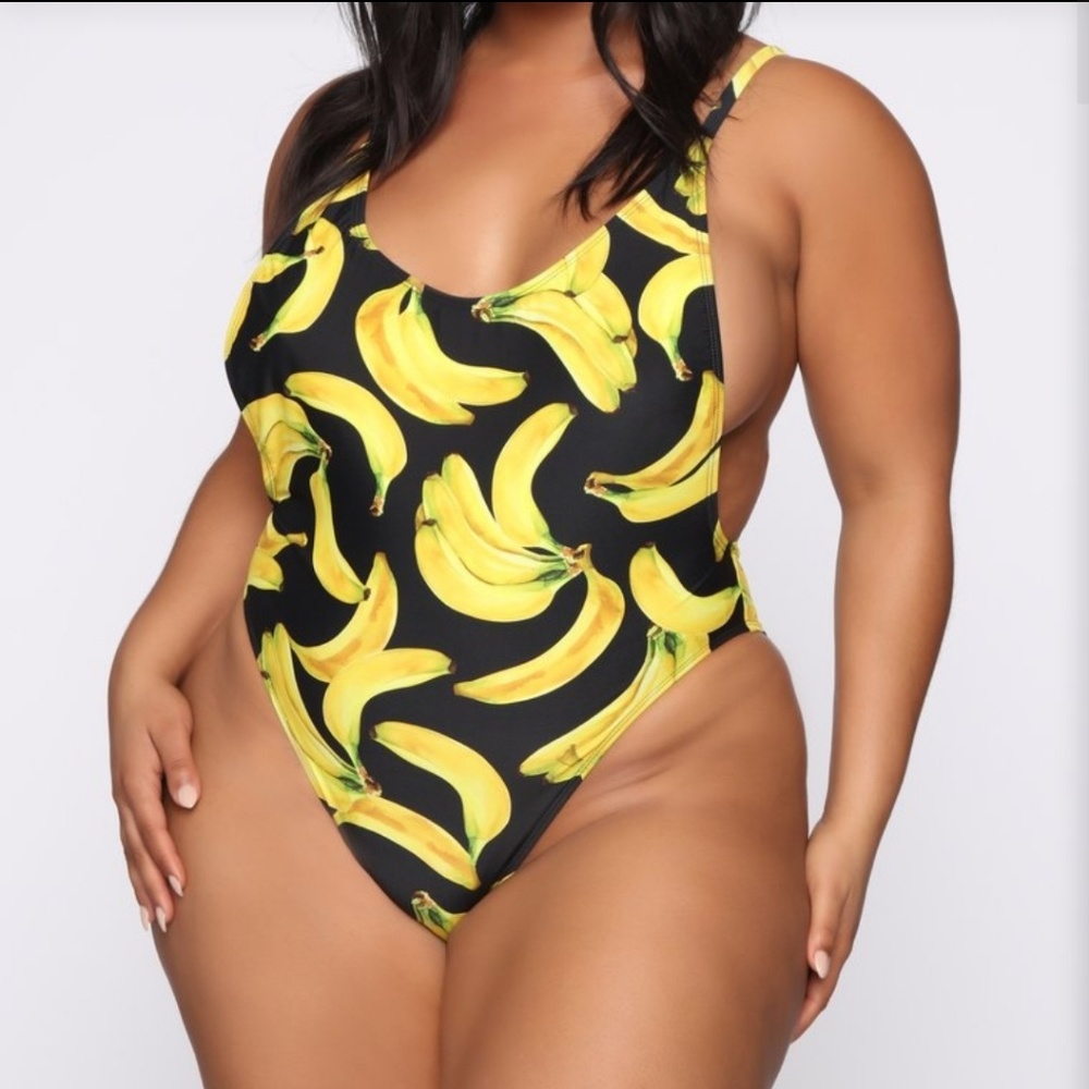 Fashion Nova banana metallica swimsuit